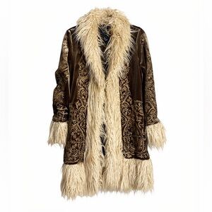 NWOT Forever 21 Brown and Cream Teddy Jacket